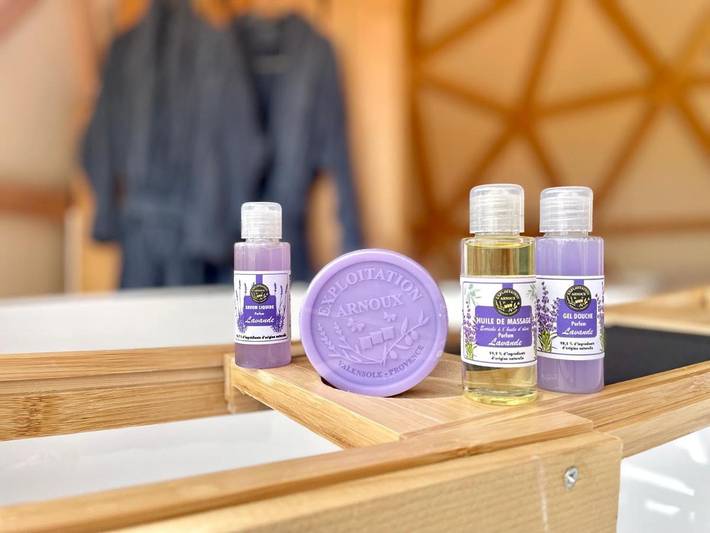 Tente pour 2 personnes, avec terrasse et jacuzzi dans les Alpes-de-Haute-Provence - 4