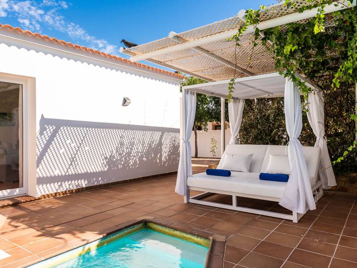 Location de vacances pour 7 personnes, avec jardin et terrasse à Cala en Bosc - 3