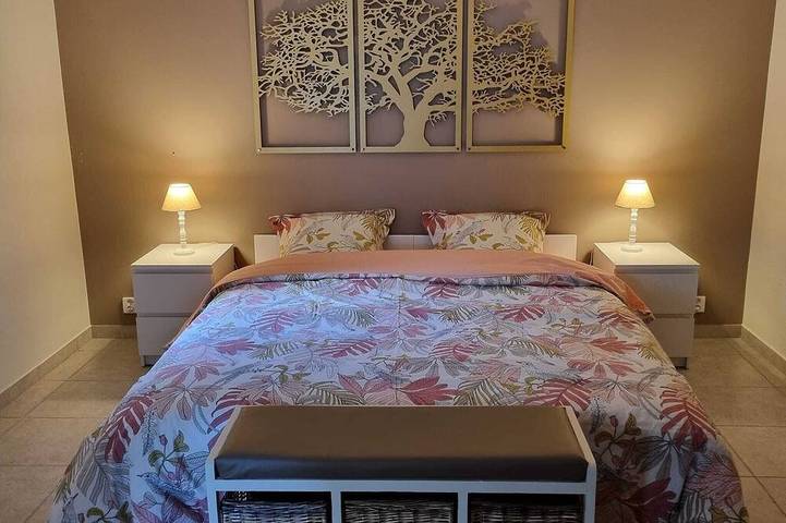 Location de vacances pour 6 personnes, avec jardin et balcon à Banne - 4