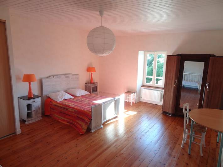 Gîte pour 6 personnes, avec terrasse et jardin à Niort - 4