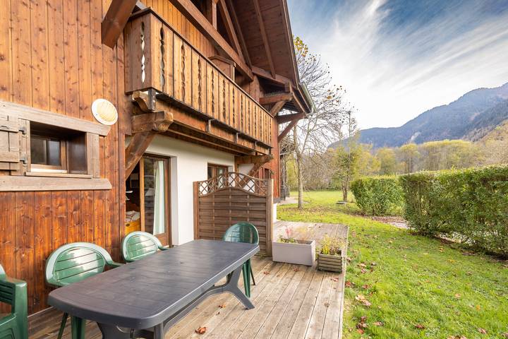 Appartement entier, Au chalet du Nant d'Ant avec vue sur les montagnes. in Samoëns, Région de Bonneville