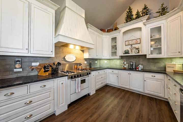 Ferienhaus für 10 Personen, mit Terrasse und Whirlpool - 1