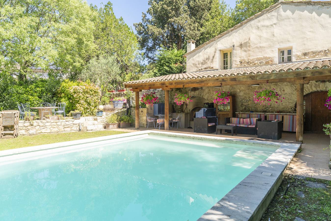 Maison de vacances 'La Tour' avec piscine partagée, Wi-Fi et climatisation in Saint-Rémy-de-Provence, Région d'Arles