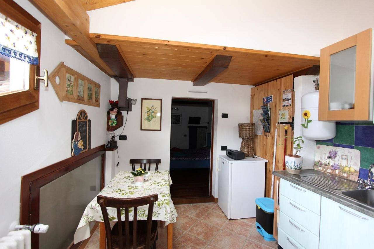 B&B Il Castello Lago Maggiore con Terrazza in Cossogno, Lago Maggiore (Piemont)