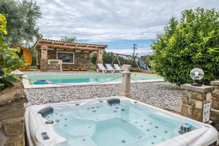 Ferienhaus für 12 Personen in Izola