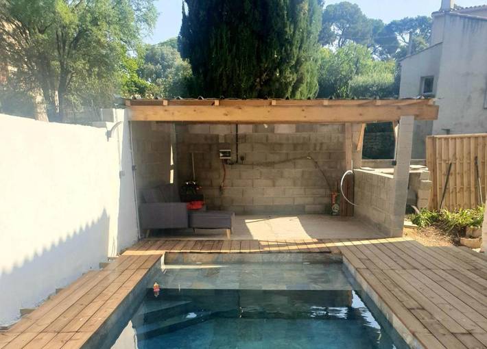 Gîte pour 8 personnes, avec piscine ainsi que terrasse et jardin à Restinclières - 3