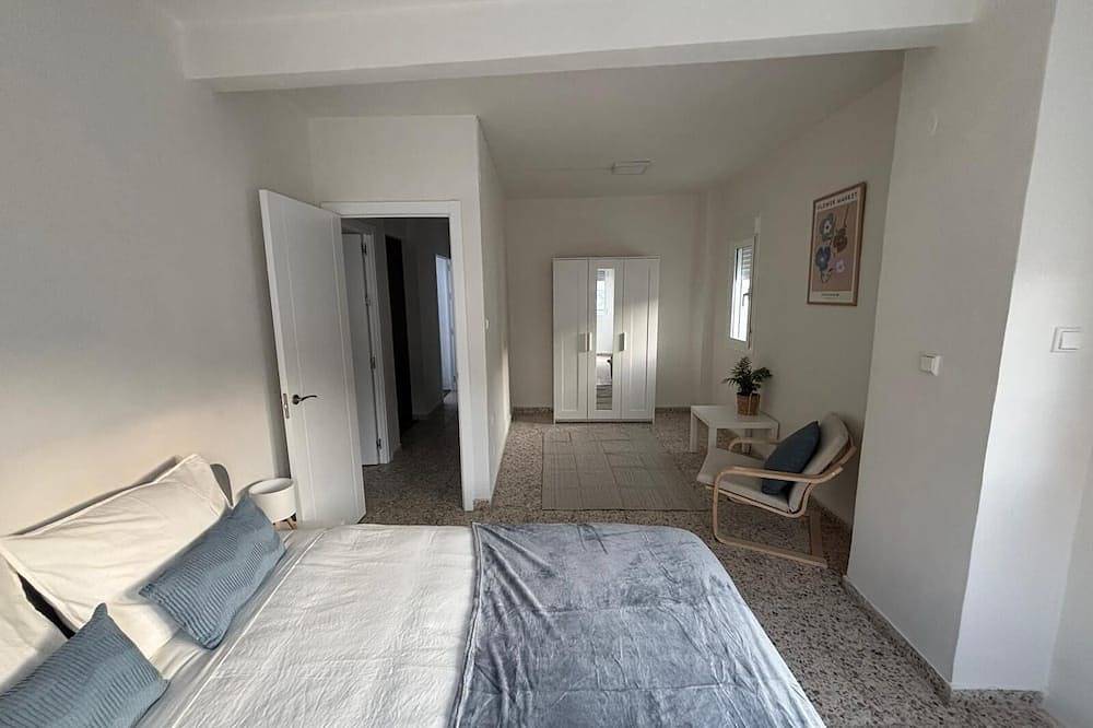 Entire apartment, Spacious and bright apartment in the center of Ronda in Ronda, Málaga Province