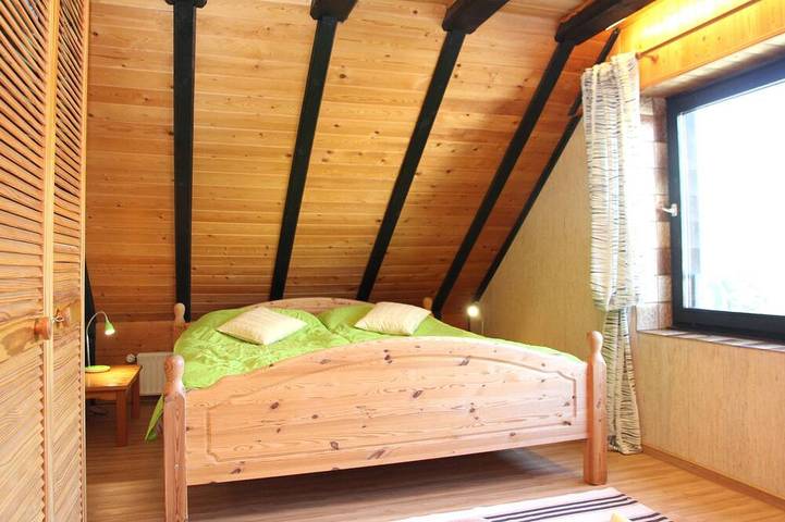 Hütte für 4 Personen, mit Balkon und Pool in Diemelsee