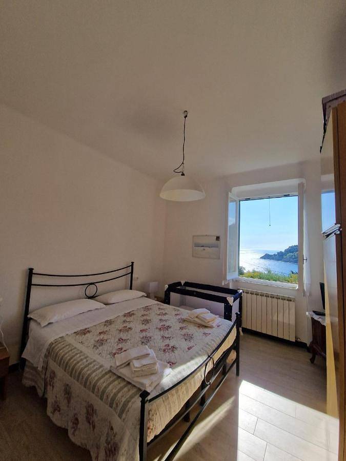 Appartamento vacanze per 9 persone, con terrazza e panorama nonché giardino - 1