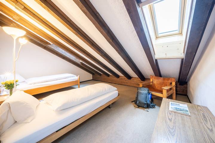Ganze Wohnung, 3403 Heimelige Wohnung mit viel Dachschräge in Vulpera, Tarasp