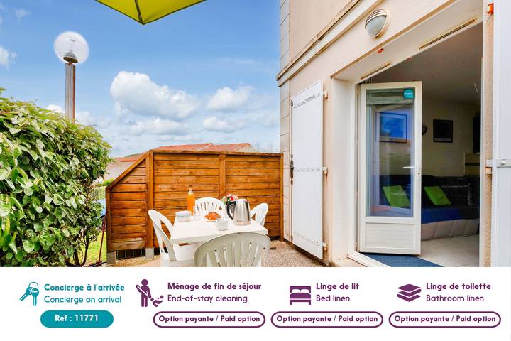 Appartement entier, 150m de la mer - 2adultes/2 enfants - piscine in Les Sables-d'Olonne, Vendée