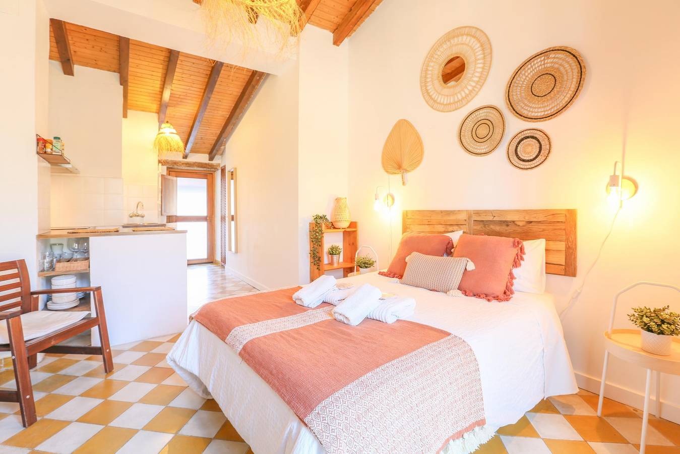 Apartamento de férias inteiro, Alameda De Hercules - Fantástico apartamento situado en Sevilla con Wifi gratis. in Central Seville, Sevilha