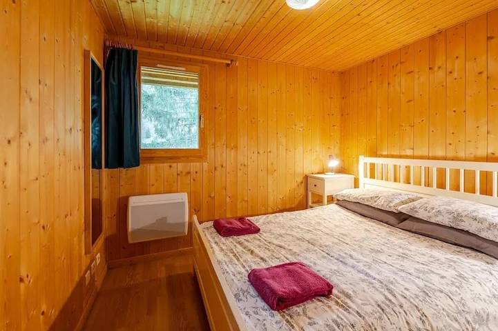 5 bedroom ski chalet in Portes du Soleil, sleeps up to 10, Free Wifi in Saint-Jean-d'Aulps, Les Portes du Soleil