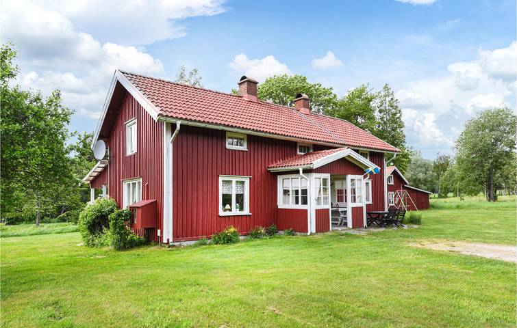 Ferienhaus für 8 Personen, mit Terrasse und Garten sowie Sauna in Tranemo