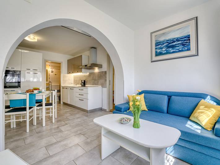 Ferienwohnung für 4 Personen, mit Terrasse und Garten in Njivice - 3