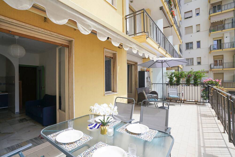 Appartamento intero, Splendido appartamento con 1 camera da letto a Taggia in Taggia  (Città), Taggia