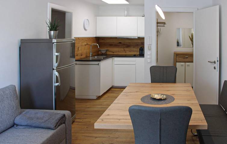 Ganze Ferienwohnung, Gemütliche Ferienwohnung in der Nähe von Velden am Wörthersee – 1,5 km zum Strand und ins Stadtzentrum in Velden am Wörther See, Villach-Land