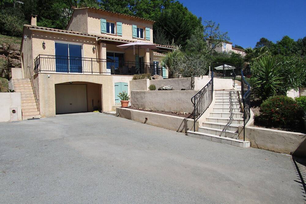 Winning In A Beautiful Private Villa 15 Km From Côte Azur. in Bagnols-en-Forêt, Draguignan region