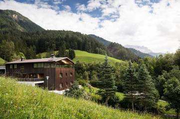Apartmenthotel für 2 Personen, mit Garten und Sauna sowie Ausblick in Alta Badia