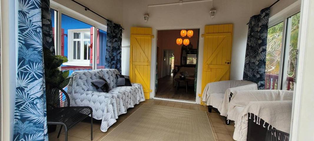 Location de vacances pour 6 personnes, avec terrasse et jardin dans La Saline (Saint-Paul) - 2