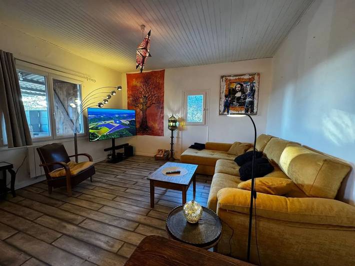 Villa pour 12 personnes, avec piscine ainsi que terrasse et jardin dans le Luberon