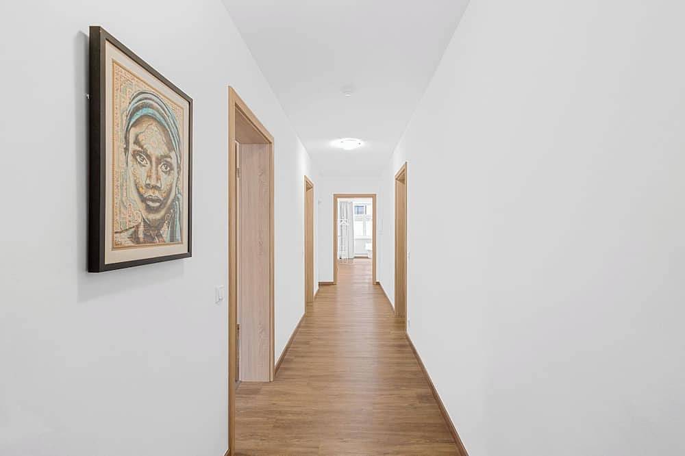 Ganze Wohnung, Betterstay Central Apartment in Straubing for 6 People I 97m² I Kitcheni Netflix in Straubing, Ostbayern