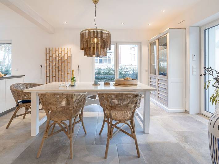 Ferienhaus für 6 Personen, mit Pool und Balkon sowie Sauna und Garten, kinderfreundlich in Sellin - 4