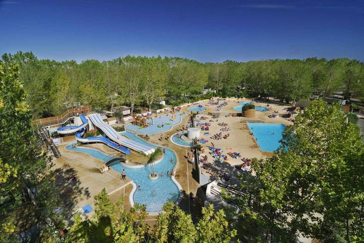 Camping pour 6 personnes, avec Jardin