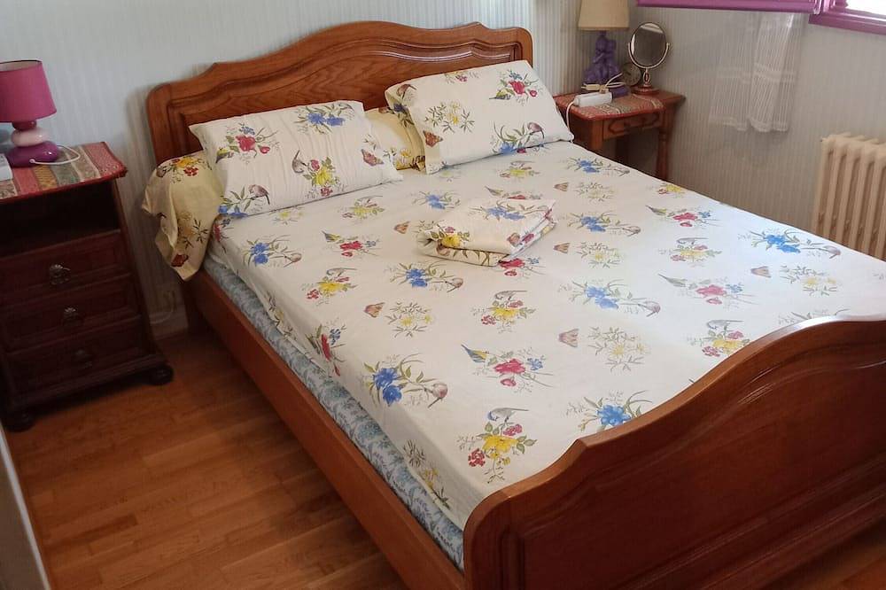 Holiday Home \"complète\" with Balcony & Wi-Fi in Montluçon, Montluçon region