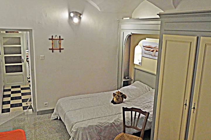 Gîte pour 4 personnes, avec balcon à Vals-les-Bains - 2