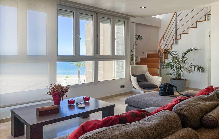 Apartamento vacacional entero, Moderno Apartamento con Parking, AA, Piscina y Terraza - 200m de la Playa de Mutxavista in Platja de l'Horta-Mutxavista (San Juan Playa), San Juan Playa (Alicante)