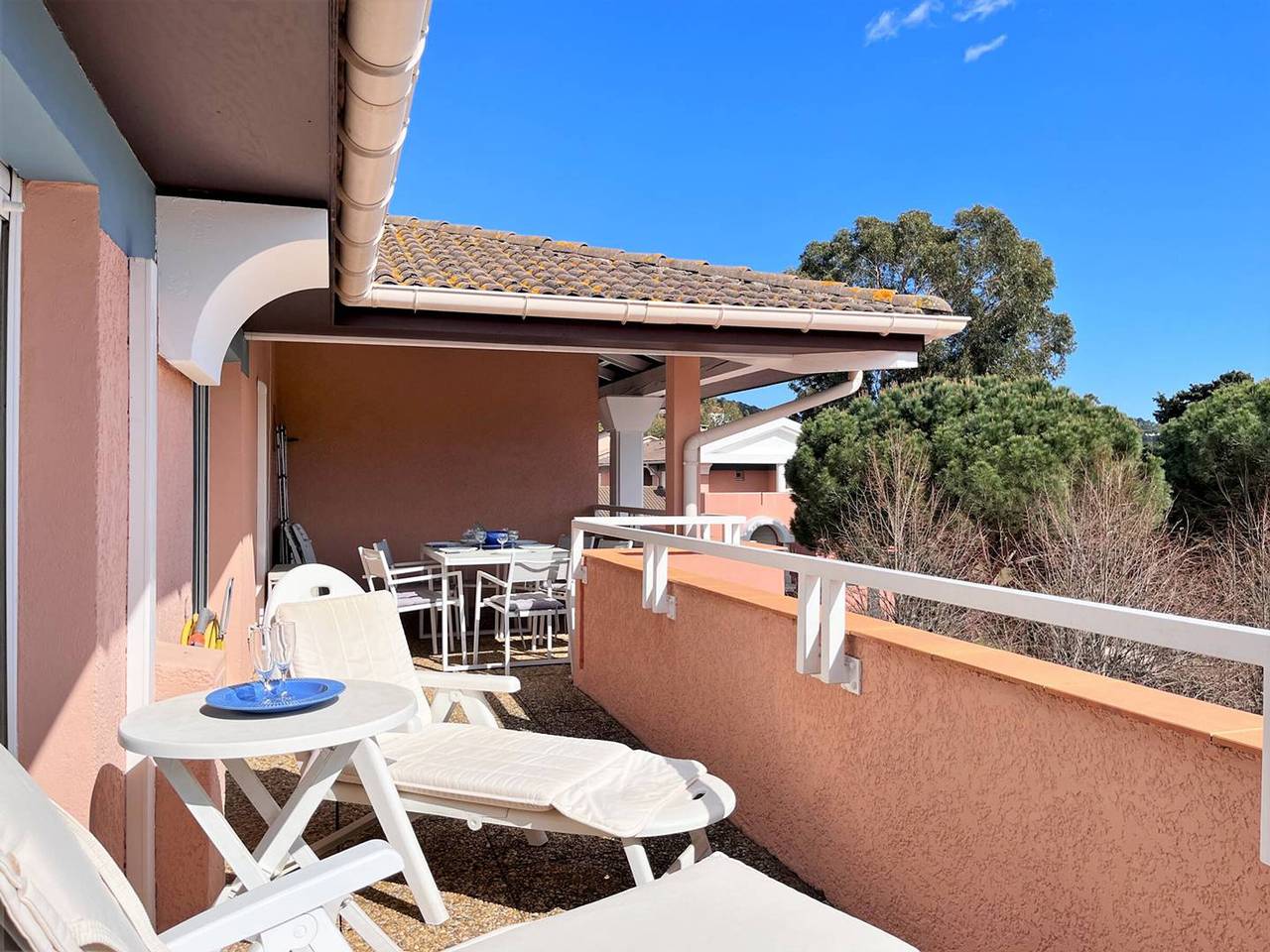 Appartamento intero, 3-room apt with Ac - 6 pax - Terrace, parking 200m from beach in Cavalière, Le Lavandou