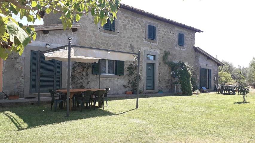 Casa vacanza per 10 persone, con Terrazza e Giardino nonché Panorama a Viterbo