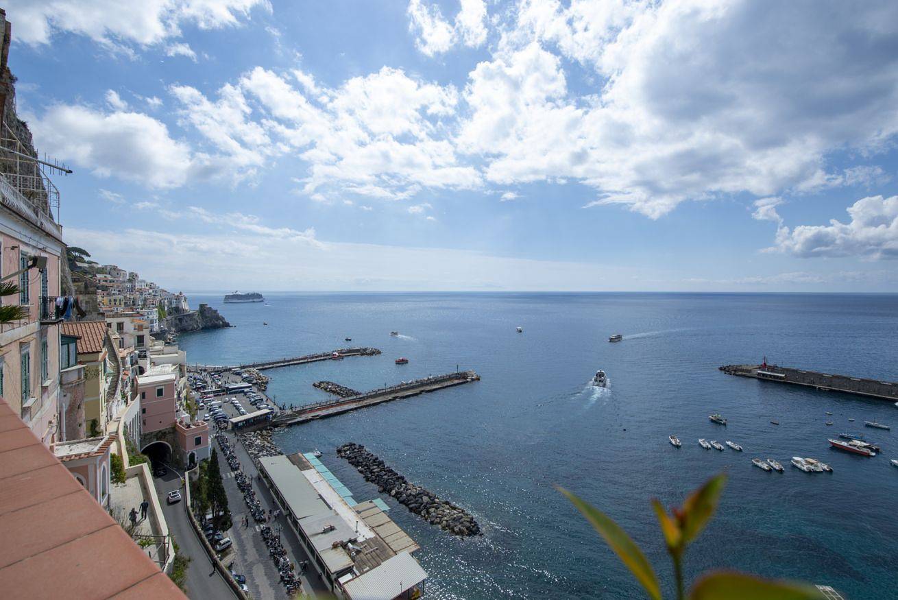 Ganze Wohnung, Ferienwohnung für 4 Personen mit Meerblick in Amalfi, Amalfiküste