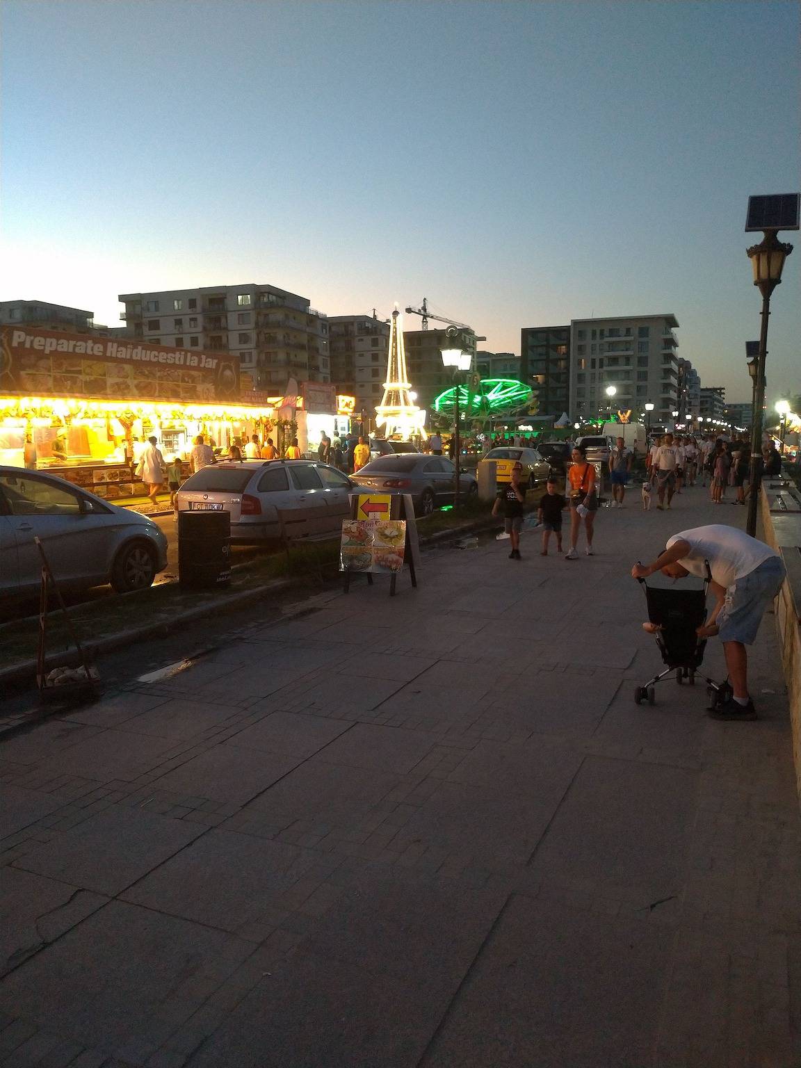 Appartamento intero, Appartamento bilocale, mass 5 adulti, splendida vista sulla spiaggia e sul mare in Costanza (Romania)