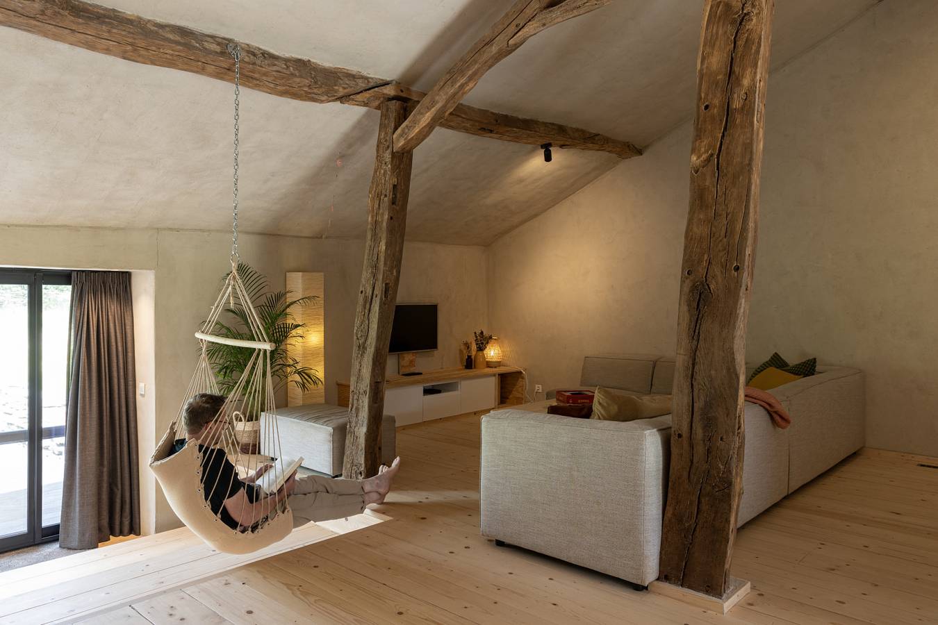 Authentieke 6-persoons gîte met uitzicht over het Nationaal Park van de Semoisvallei in Bièvre, Regio Namur