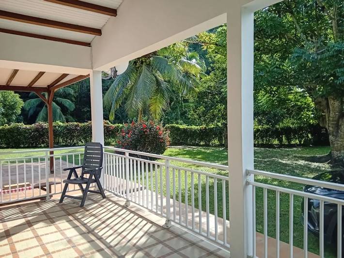 Apartamento de vacaciones para 2 personas, con terraza además de jardín y jacuzzi - 1