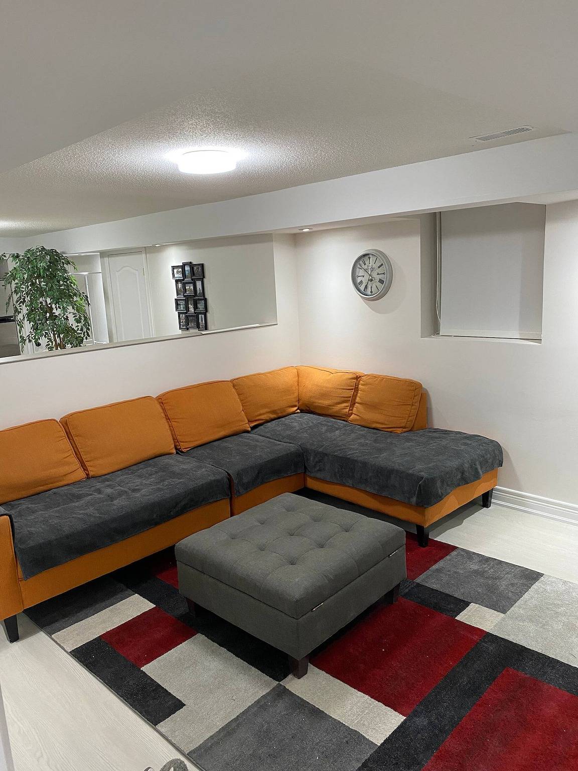 Apartamento inteiro, Apartamento de dos dormitorios recientemente renovado in Mississauga, Lago Ontário (Canadá)