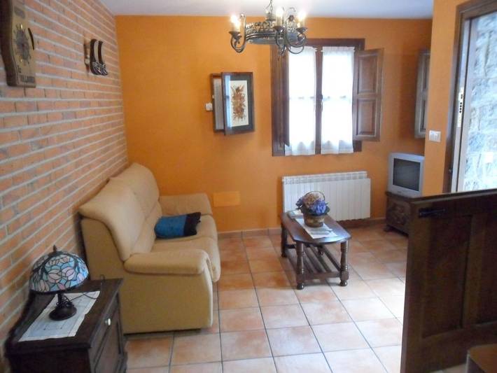 Apartamento de vacaciones para 7 personas, con vistas y terraza, Se admiten mascotas en Comarca de la Sidra - 2