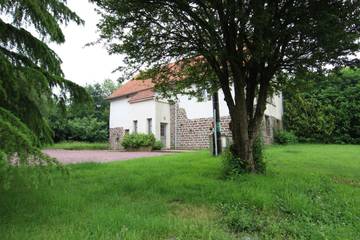 Gîte pour 8 personnes, avec jardin à Cérences