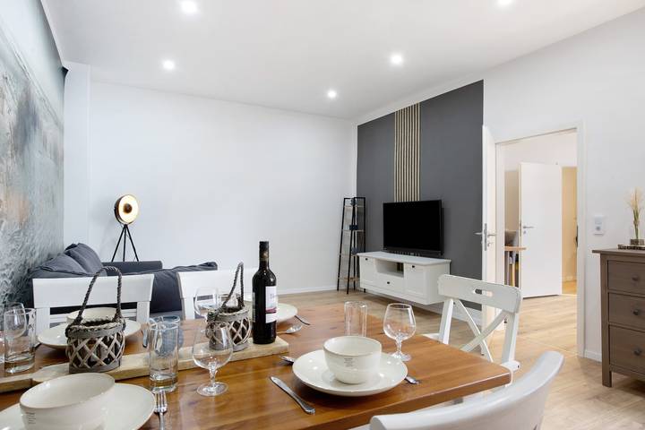 Ganze Wohnung, Ferienwohnung 'Küstenzauber - Balkon - Top Lage' mit Terrasse, Balkon und Wlan in Wilhelmshaven, Südliche Nordseeküste