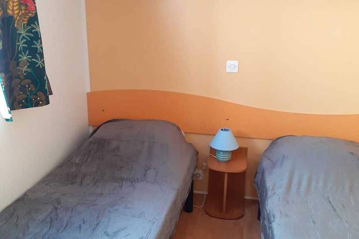 Mobil home pour 5 personnes, animaux acceptés à Montréal (Rhône-Alpes) - 2