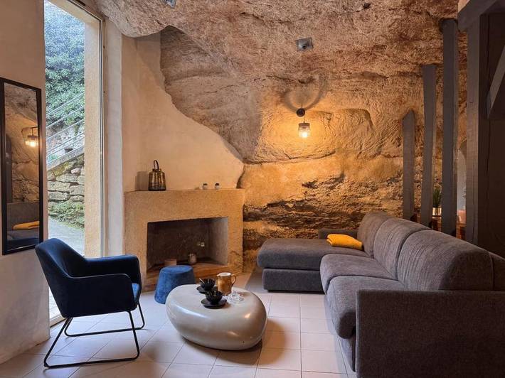 Location de vacances pour 8 personnes, avec jacuzzi ainsi que sauna et jardin, animaux acceptés à Doué-la-Fontaine - 3