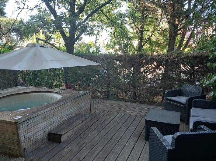 Appartement de vacances pour 4 personnes, avec jacuzzi et jardin, adapté aux familles