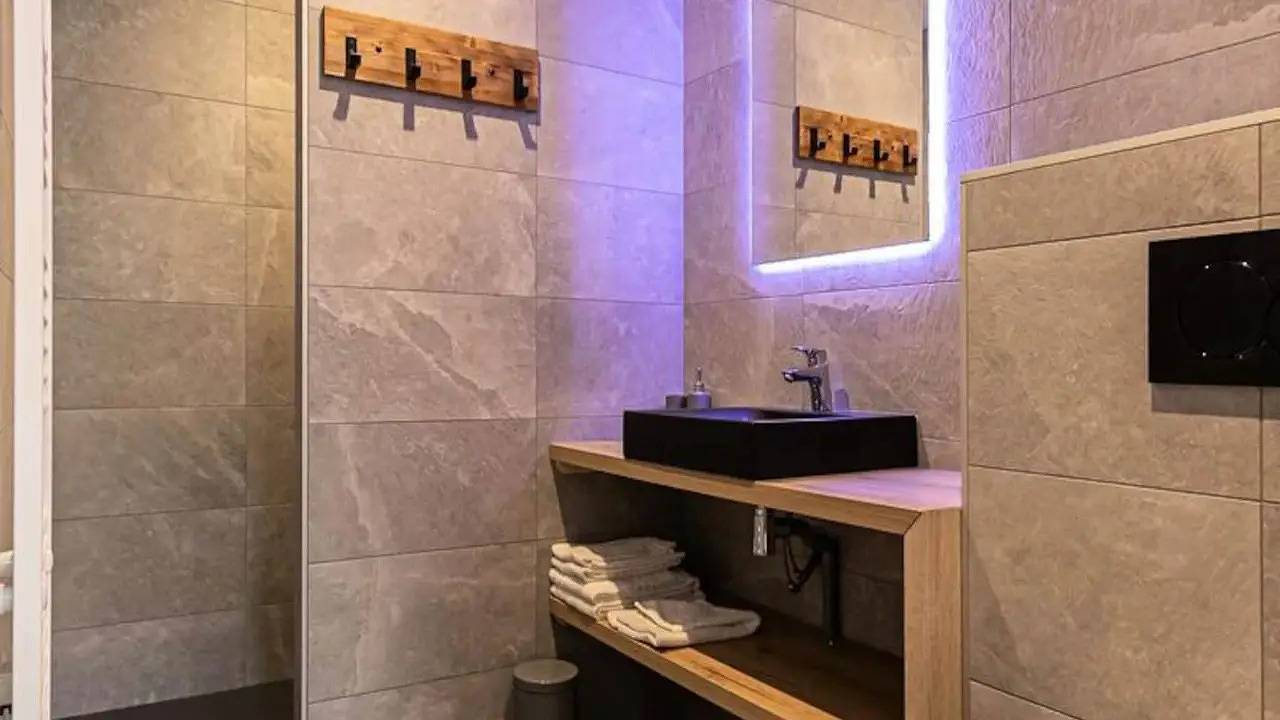 Appartement de vacances entier, Ferienwohnung für 10 Personen (93 m²) in Bonneval-sur-Arc in Bonneval-sur-Arc, Région de Saint-Jean-de-Maurienne