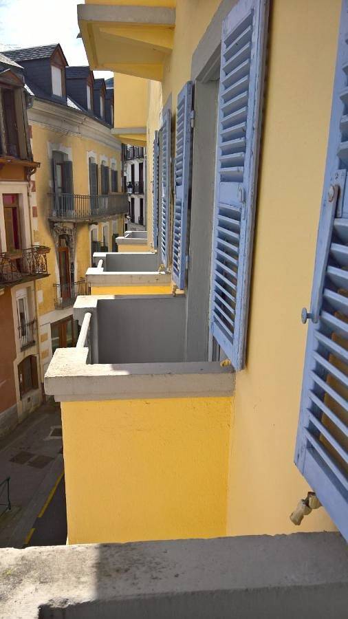 Gîte pour 6 personnes, avec balcon dans Musée Sainte Bernadette Moulin Lacadé Maison Paternelle - 4