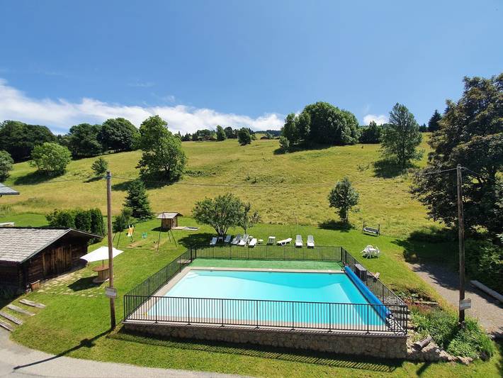 Chalet 'Le Grépon' con vistas a la montaña, terraza privada y Wi-Fi in Crest-Voland, Albertville region