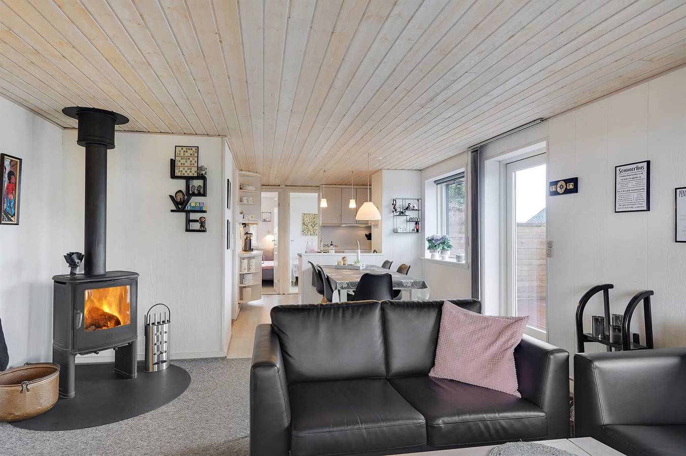 Awesome home in Bogense w/ Wifi and 3 Bedrooms in Skåstrup Strand, Little Belt