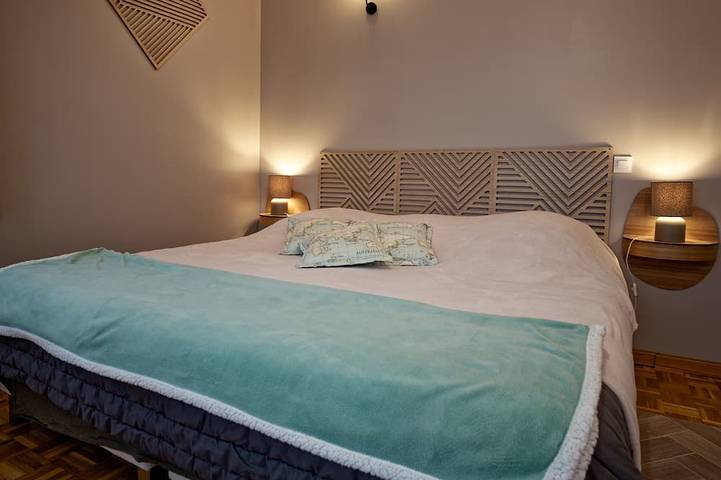 Location de vacances pour 15 personnes, avec terrasse et jardin à Bordeaux-Saint-Clair - 2