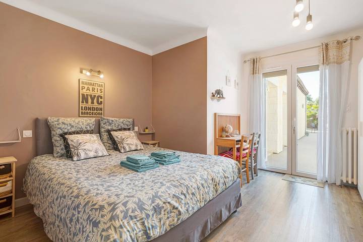 Location de vacances pour 2 personnes, avec jacuzzi et jardin à Sarlat-la-Canéda - 2